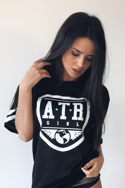 koszulka-futbolowa-tarcza-atrwear-czarna-1
