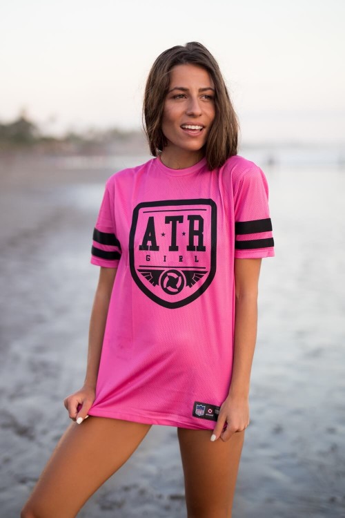 koszulka-futbolowa-damska-rozowa-atrwear-2