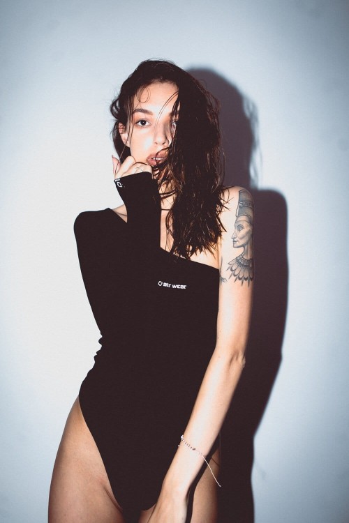 czarne body damskie atr wear asymetryczne 11.JPG