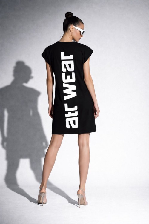 sukienka-t-shirtowa-tył-atrwear.jpg